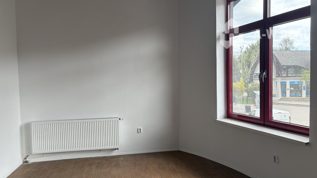 Prenájom nebytového priestoru na podnikateľské účely v CENTRE Dunajskej Stredy, úž. plocha 63 m2