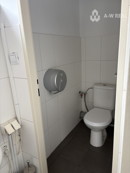 Prenájom nebytového priestoru na podnikateľské účely v CENTRE Dunajskej Stredy, úž. plocha 63 m2