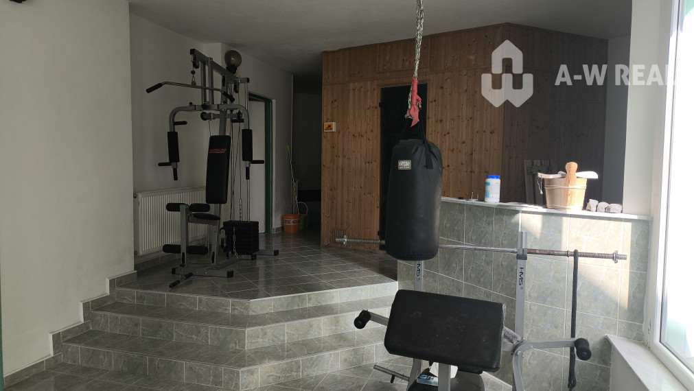 EXKLUZÍVNE LEN U NÁS! - Veľký rodinný dom - Dunajská Streda