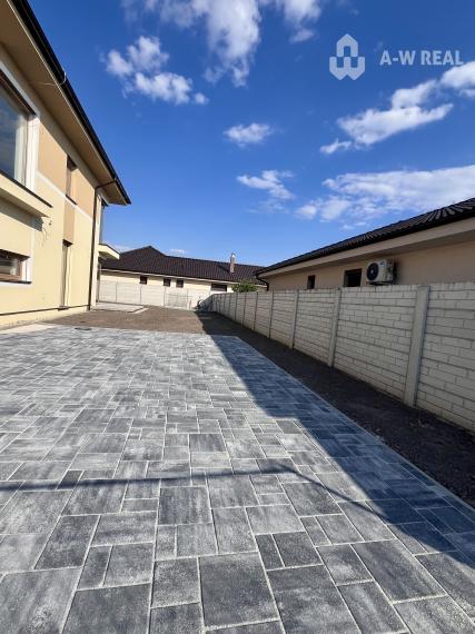 Jedinečný 5 izbový dom na predaj v TOP lokalite-GARDEN TOWN