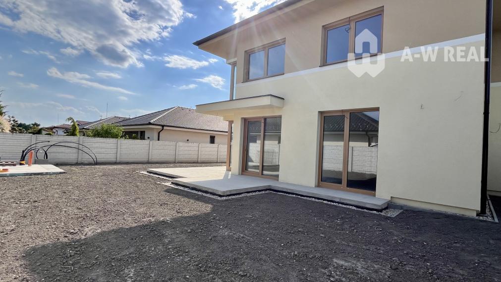 Jedinečný 5 izbový dom na predaj v TOP lokalite-GARDEN TOWN