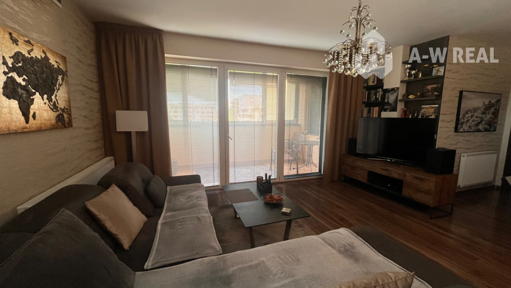 Priestraný byt na predaj v centre mesta.