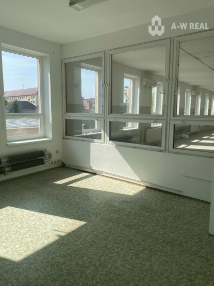 Prenájom - Výrobná hala - Sklad