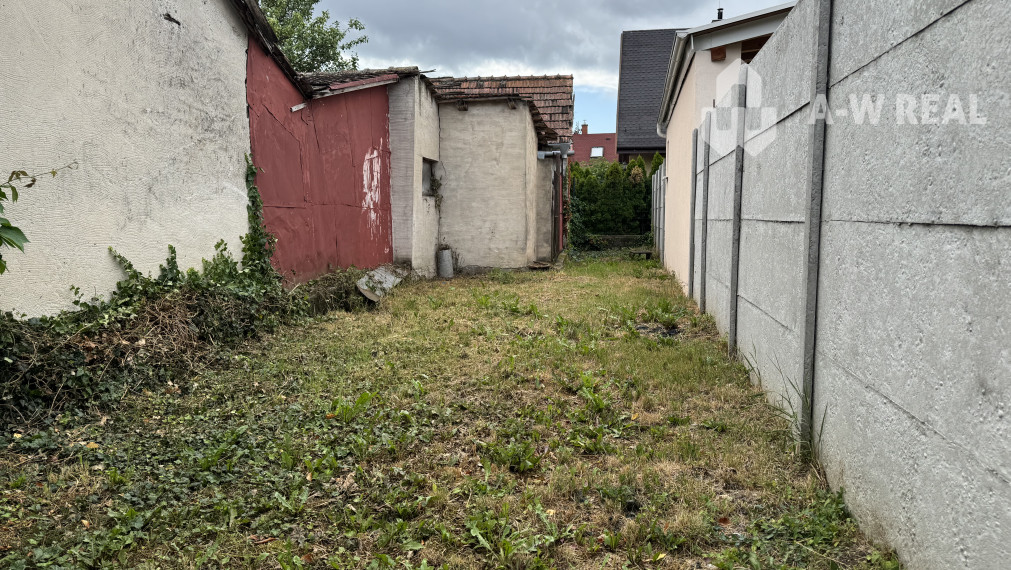 A-W REAL Ponúka na predaj 3izbový rodinný dom v Dobrohošti