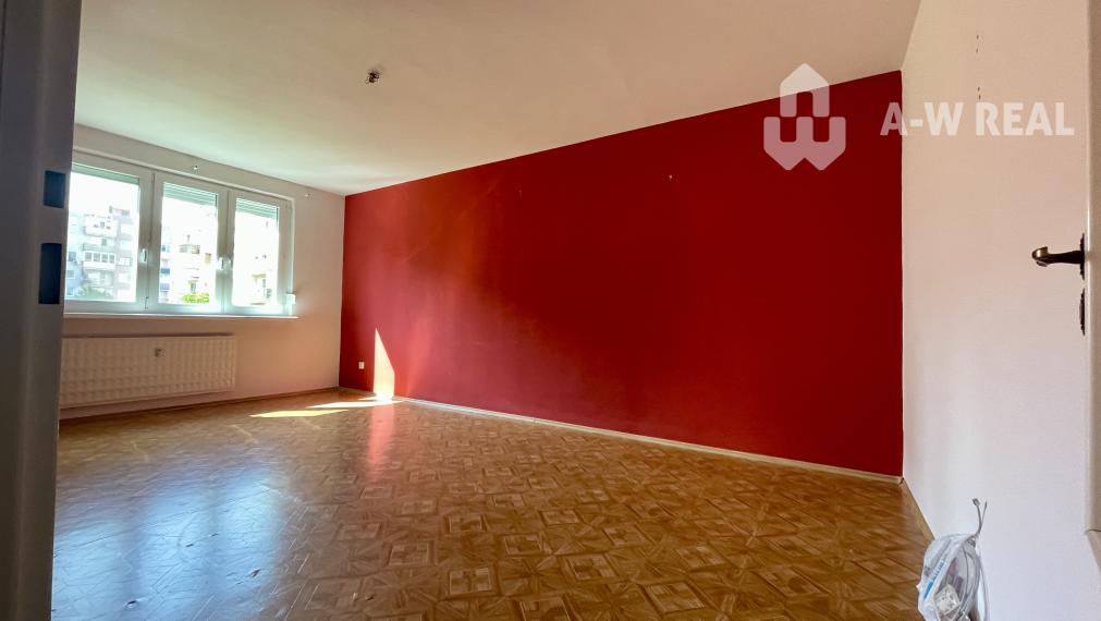 A-W REAL / NA PREDAJ 2-IZBOVÝ BYT S GARÁŽOU NA 2. POSCHODÍ