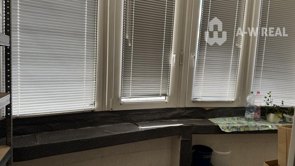 A-W REAL ponúka veľký 4-izbový slnečný byt