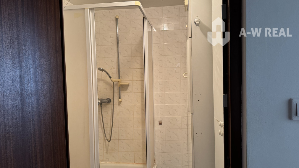 A-W REAL ponúka veľký 4-izbový slnečný byt