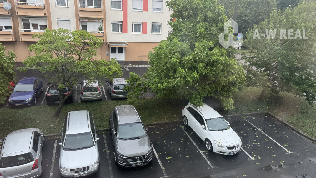 Aw-real ponúka na predaj 3izbový byt v Mosonmagyarovar