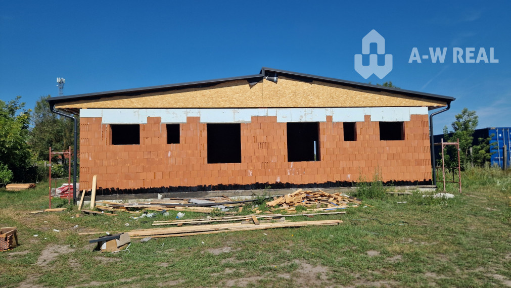 Moderný dvojdom s 2 bytovými jednotkami s tepelným čerpadlom