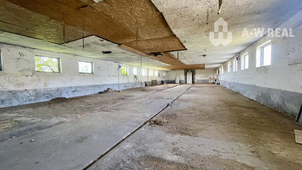 Kostolné Kračany - skladové - prevádzkové priestory na predaj za cenu pozemku