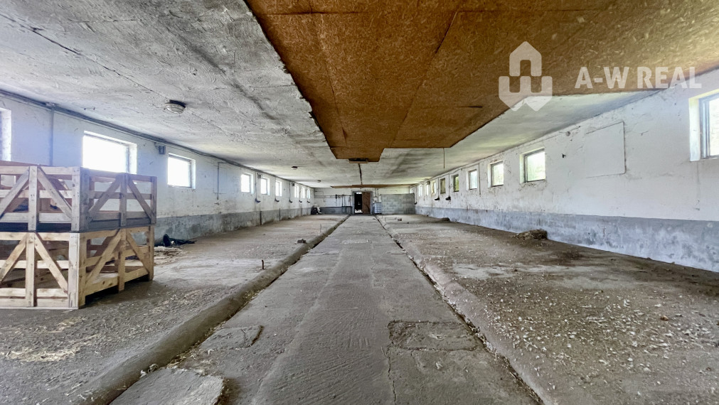 Kostolné Kračany - skladové - prevádzkové priestory na predaj za cenu pozemku