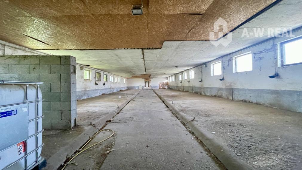 Kostolné Kračany - skladové - prevádzkové priestory na predaj za cenu pozemku