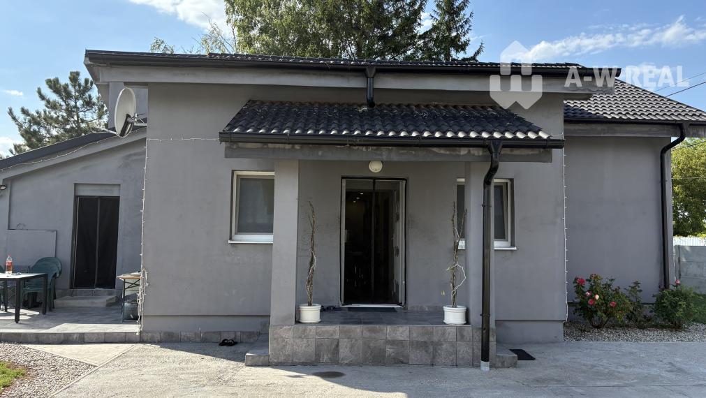 Na predaj: prerobený 5 + 1 izbový rodinný dom s priestrannou záhradou na 9 á pozemku v obci Kútniky pri Dunajskej Strede