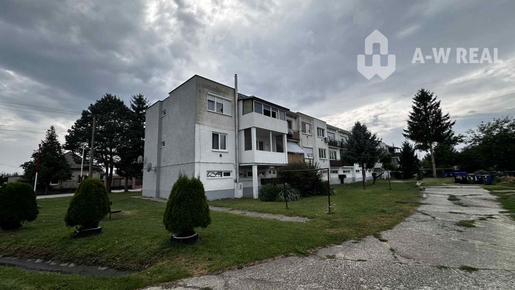 Predám 3 izbový byt s loggiou po kompletnej rekonštrukcii v obci Dolný Štál