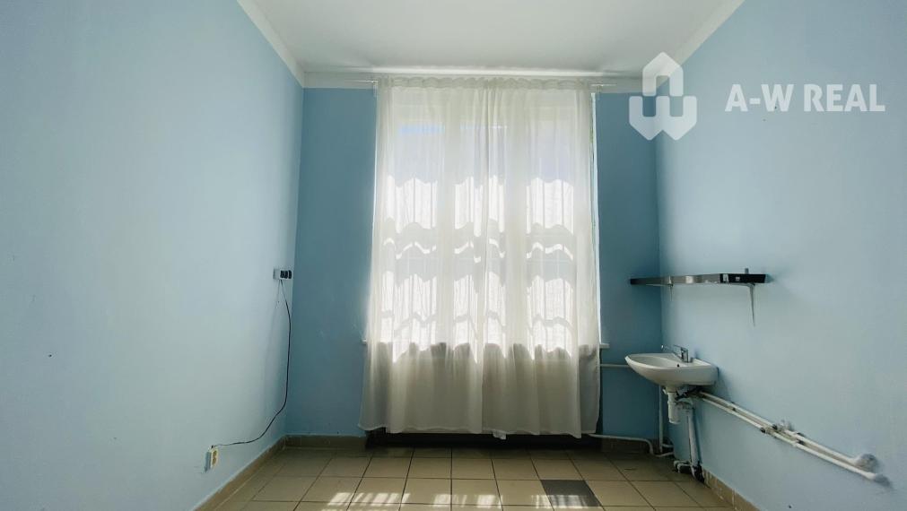 Na prenájom obchodný priestor 30 m2 v centre mesta Dunajská Streda