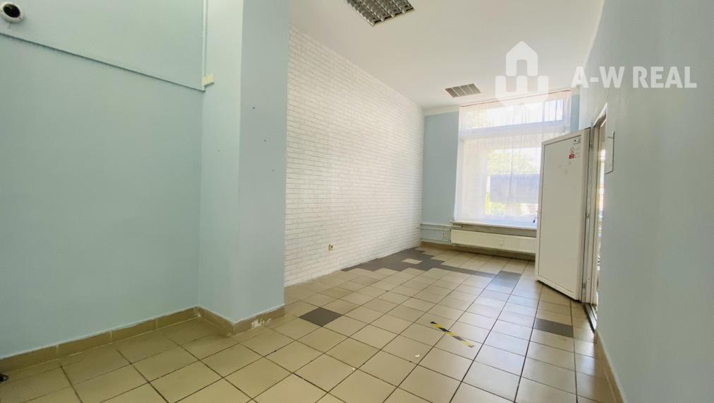 Na prenájom obchodný priestor 30 m2 v centre mesta Dunajská Streda