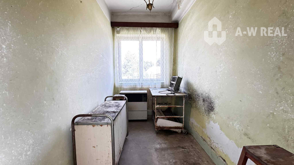 0918197701- Na predaj starší rodinný dom  s  veľkým pozemkom v obci Dunajský Klátov