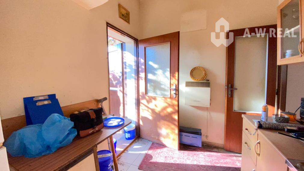 ZNÍŽENÁ CENA Na predaj stavebný pozemok 1871 m2 so starším rd v obci Vrakúň - okres Dunajská Streda / 109 900,-€