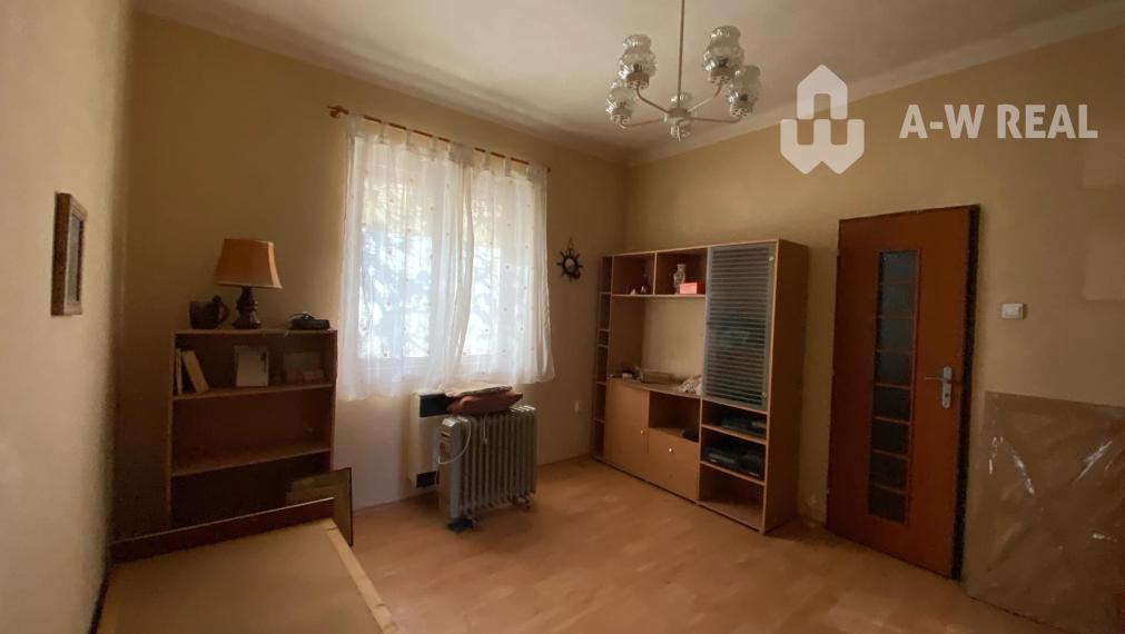 ZNÍŽENÁ CENA Na predaj stavebný pozemok 1871 m2 so starším rd v obci Vrakúň - okres Dunajská Streda / 109 900,-€