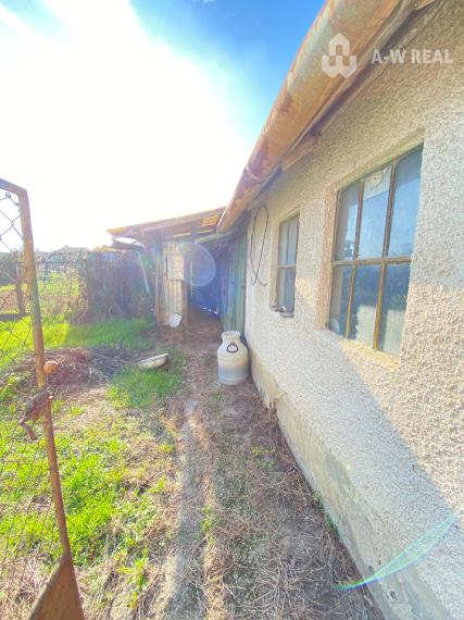 ZNÍŽENÁ CENA Na predaj stavebný pozemok 1871 m2 so starším rd v obci Vrakúň - okres Dunajská Streda / 109 900,-€