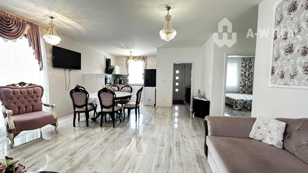 0918197701-Nasťahovať sa a bývať hneď — BOMBA ponuka! Na predaj  4 izbový bungalov s úžitkovou plochou 92,82  m2, s pozemkom 435 m2  a s bazénom  v obci Vrakúň/Nekyje na Ostrove 225000,-€