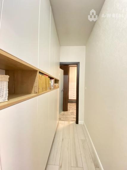 0918197701-307 900,- € NOVÁ CENA  !!!Na predaj krásny, štýlovo zariadený  5+1 izbový rodinný dom v obci Veľké Dvorníky