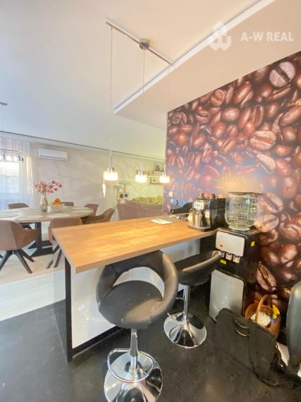 0918197701-307 900,- € NOVÁ CENA  !!!Na predaj krásny, štýlovo zariadený  5+1 izbový rodinný dom v obci Veľké Dvorníky