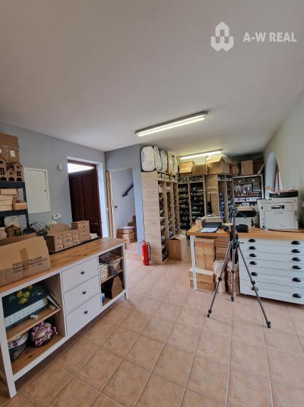 0918197701-PREDAJ/PRENÁJOM obchodný priestor na pešej zóne v blízkosti autobusovej stanici v Dunajskej Strede / 79 m2 - 145 000,- €