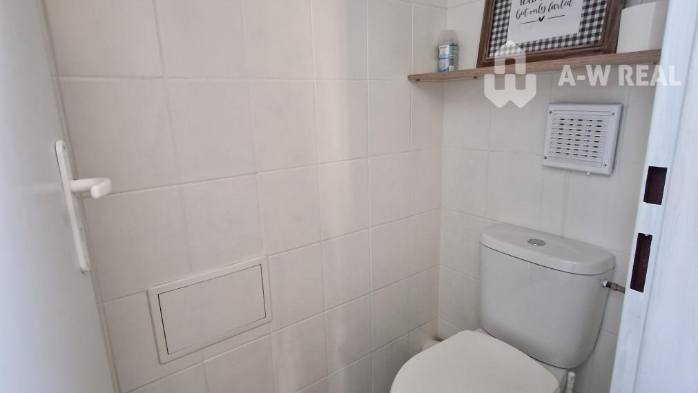 0918197701-PREDAJ/PRENÁJOM obchodný priestor na pešej zóne v blízkosti autobusovej stanici v Dunajskej Strede / 79 m2 - 145 000,- €