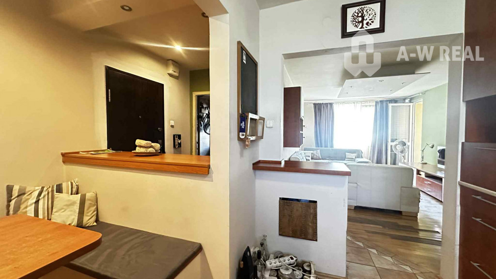 REZERVOVANÉ    PREDAJ    4 izbový byt s balkónom po čiastočnej rekonštrukcii  v kľudnej lokalite na Nám. SNP v Dunajskej Strede