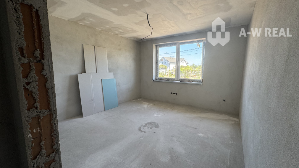 VEĽKÝ MEDER -Dvojdom- 4izbová bytová jednotka