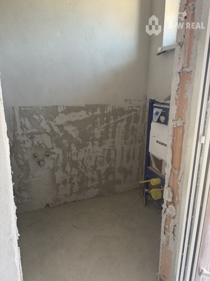 VEĽKÝ MEDER -Dvojdom- 4izbová bytová jednotka