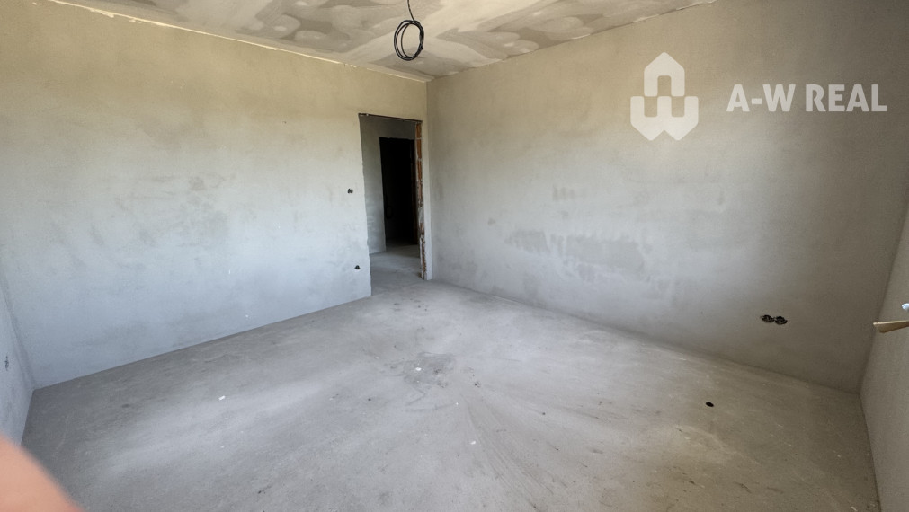 VEĽKÝ MEDER -Dvojdom- 4izbová bytová jednotka