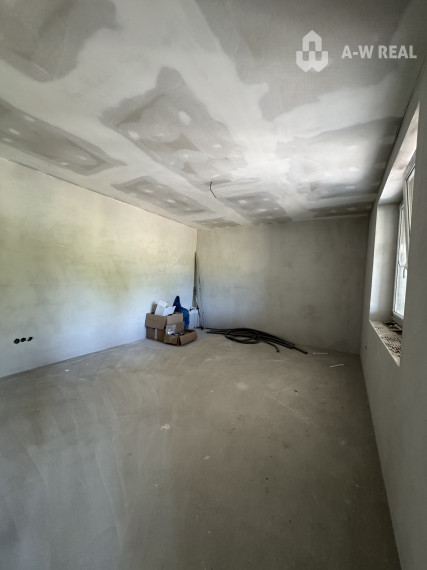 VEĽKÝ MEDER -Dvojdom- 4izbová bytová jednotka