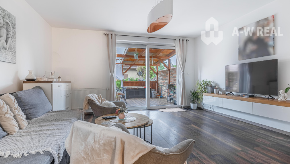 0918197701-Na predaj 5 izbový poschodový rodinný dom s 2 garážou v Dunajskej Strede - 228 000,-€