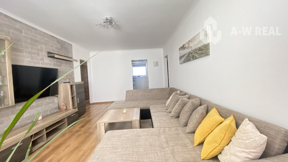 Na prenájom kompletne zariadený 3 izbový byt na Nám. SNP v Dunajskej Strede