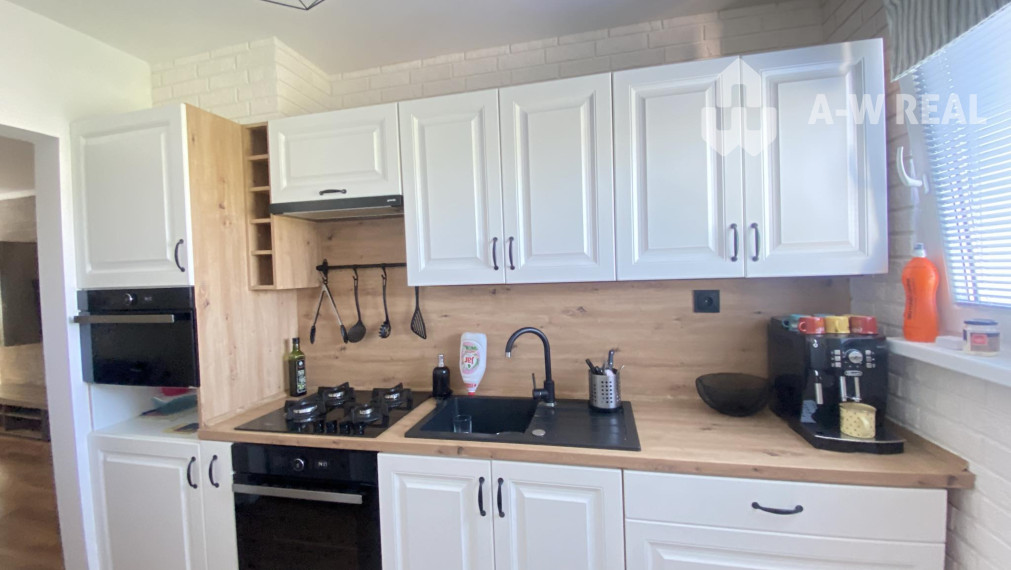 Na prenájom kompletne zariadený 3 izbový byt na Nám. SNP v Dunajskej Strede