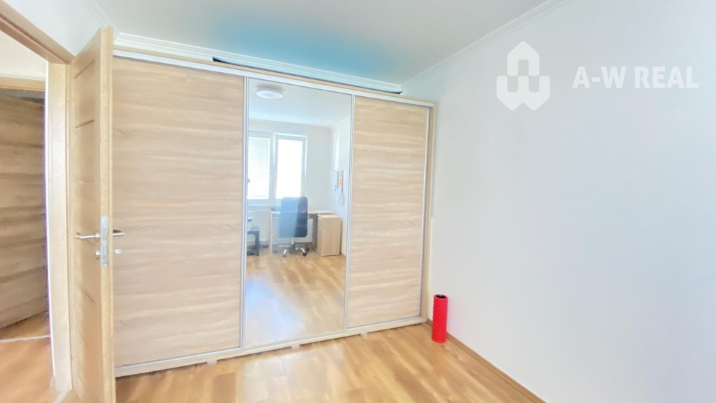 Na prenájom kompletne zariadený 3 izbový byt na Nám. SNP v Dunajskej Strede