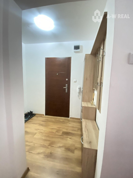 Na prenájom kompletne zariadený 3 izbový byt na Nám. SNP v Dunajskej Strede