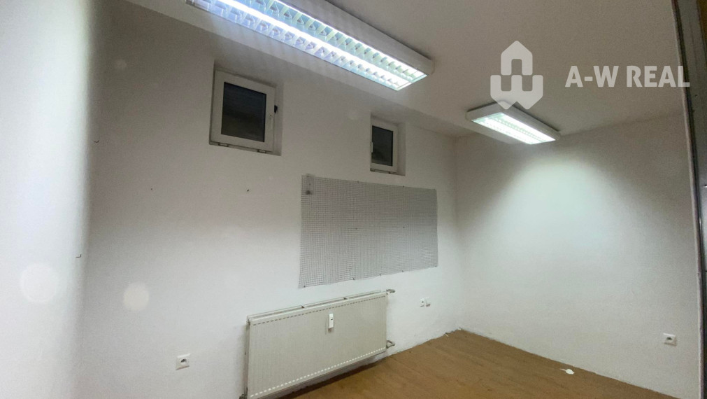 Na prenájom menší priestor v suteréne  v srdci  mesta Dunajskej Stredy  17 m2 a 22 m2