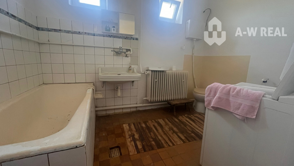 Rodinný dom okamžite obývateľný.