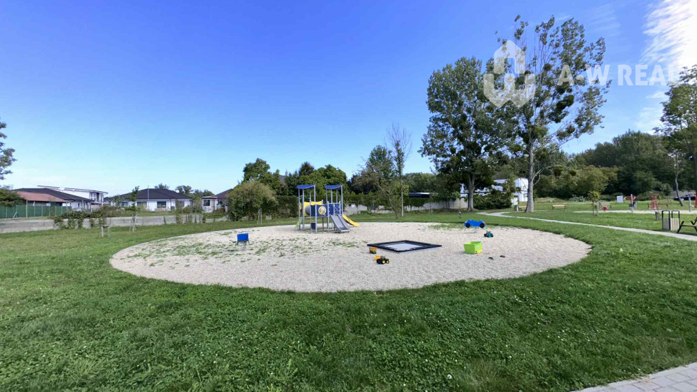 0918197701-Na predaj 5 izbový rodinný dom v obci Dunajský Klátov s možnosťou dokončenia na kľúč