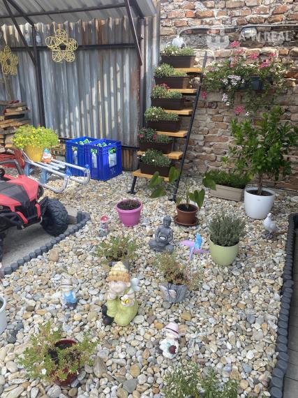 Skvelá ponuka!!! Na predaj 2,5-izbový rodinný dom v Dunajskej Strede, krásny veľký pozemok 748 m2, 2x garáž, nový altánok (100 m od Nemocnice)