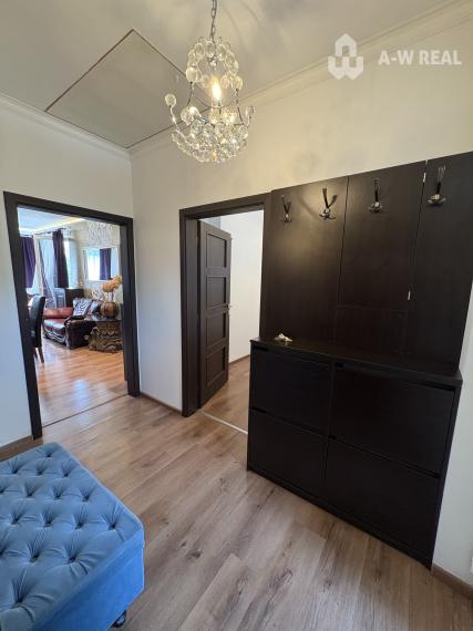 Skvelá ponuka! Krásny, príjemný 3-izbový rodinný dom so skrytou terasou na predaj, záhradný domček + altánok