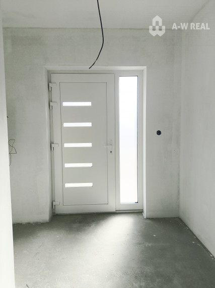 LEN U NÁS! Veľký 4izbový dom(dvojdom) v obci Vrakúň