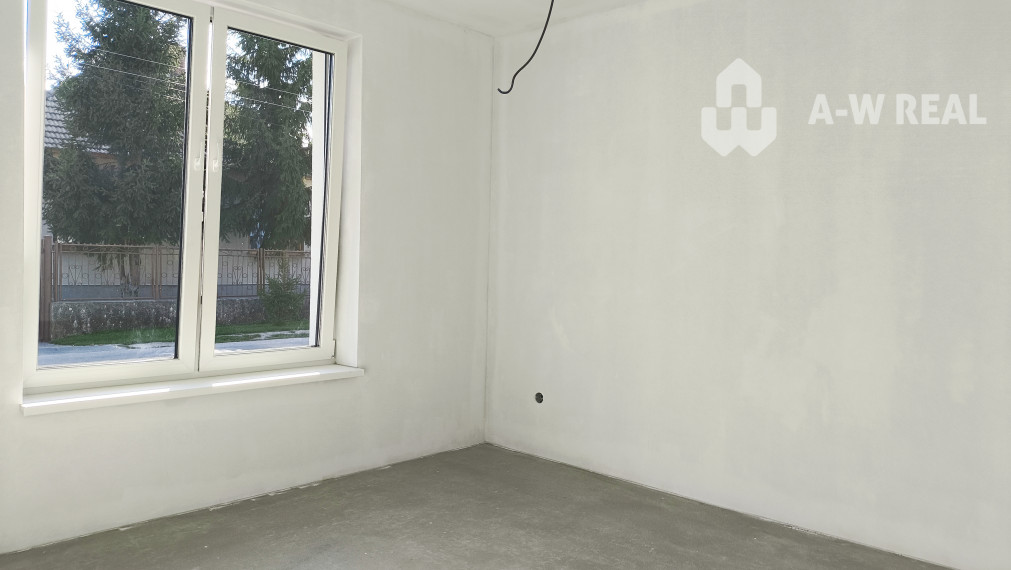 LEN U NÁS! Veľký 4izbový dom(dvojdom) v obci Vrakúň