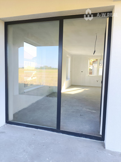 LEN U NÁS! Veľký 4izbový dom(dvojdom) v obci Vrakúň