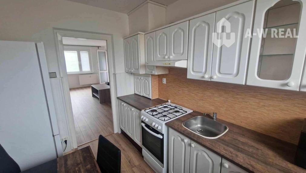 DUNAJSKÁ STREDA – PREROBENÝ 3-IZBOVÝ BYT V SEVERNE ČASTI MESTA