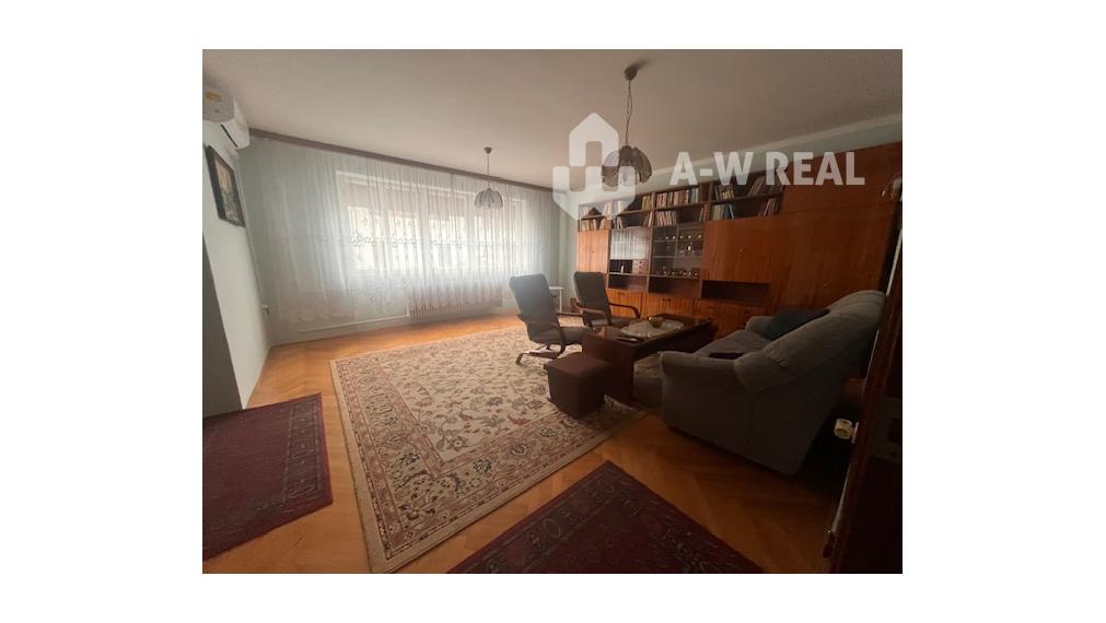 Znížená cena. Dvojgeneračný rodinný dom blízko centra mesta.