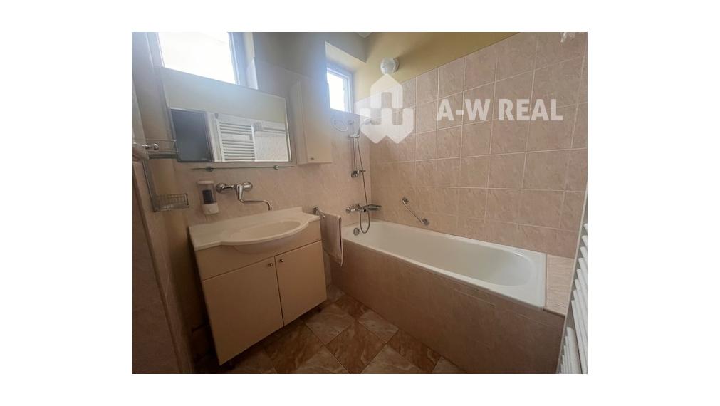 Znížená cena. Dvojgeneračný rodinný dom blízko centra mesta.